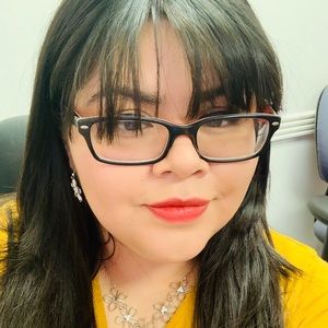 Meet your Posher, Beatriz